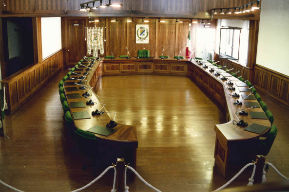 sala consiliare Peschiera Borromeo