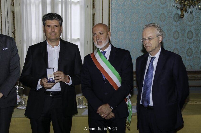 FOTO MEDAGLIA ONORE CINISELLO