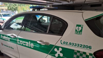 PL auto con defibrillatore