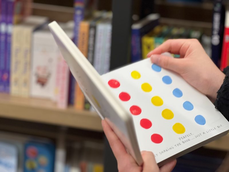 bambini biblioteca