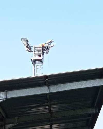 torri faro illuminazione centro sportivo
