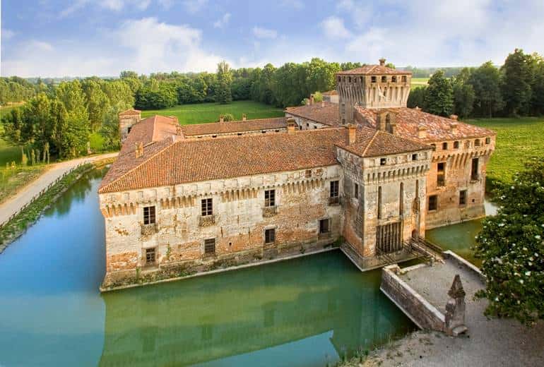 castello foto-min