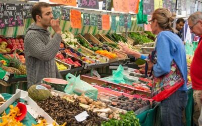 mercato bancarelle