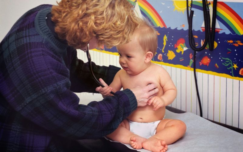 pediatra neonato