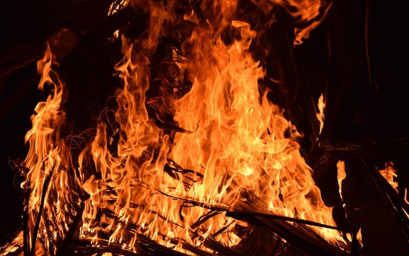 falò fuoco fiamme