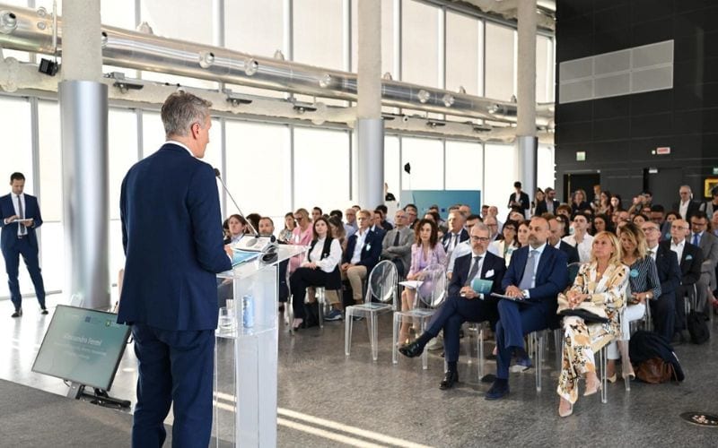 fermi intervento