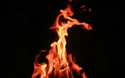 fiamma fuoco falò