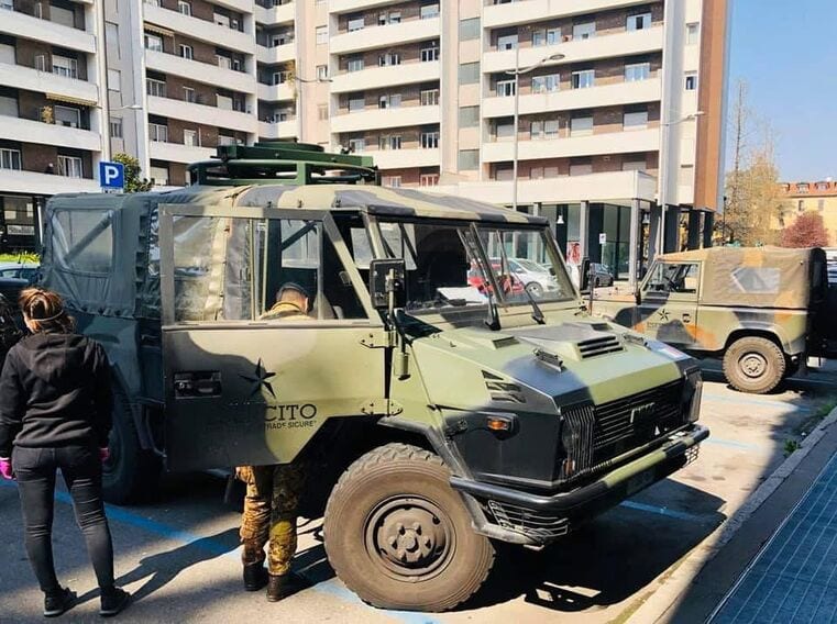 camionetta Esercito