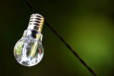 blackout energia lampadina cer