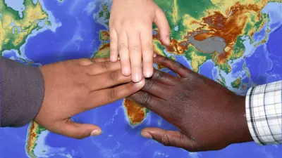 Milano mani solidarieta