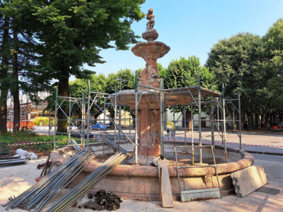 Rho fontana piazza visconti