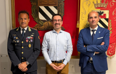 Da sx a dx comandante PL Meda Claudio Delpero assessore Fabio Mariani sindaco Luca Santambrogio