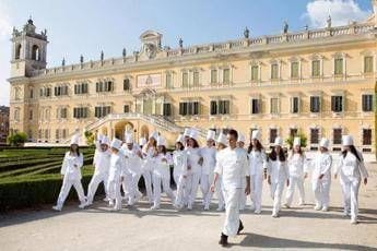 Food arte in cucina identita gastronomica e apertura internazionale cosi Alma sfida la carenza di vocazioni