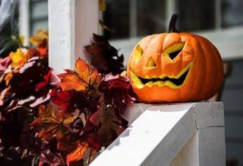 Halloween picco di lesioni da intaglio zucche come evitare la maledizione della Jack o Lantern