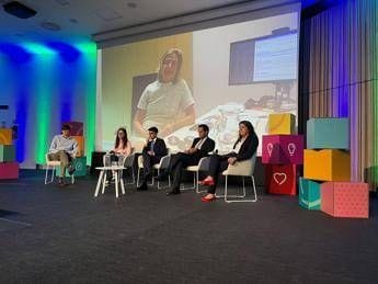 Sostenibilita indagine per 46 Under 30 digitale ha stesso impatto combustibili fossili